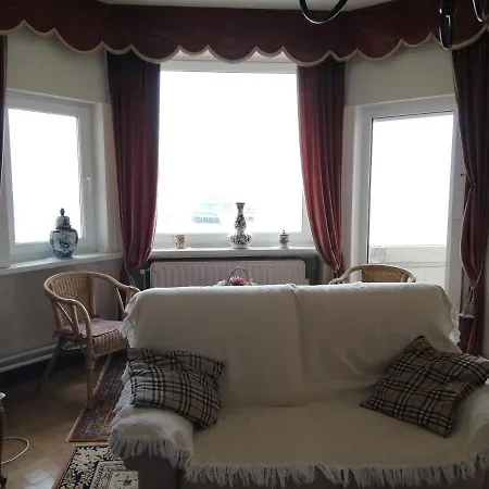 Douze Apartment *